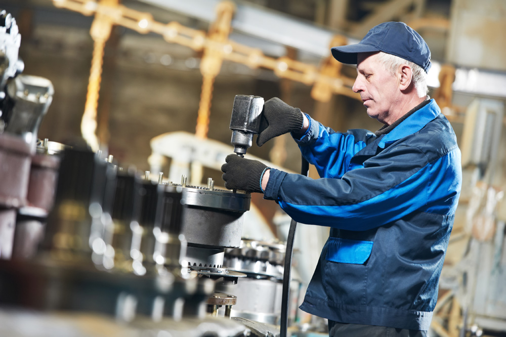 Risks in working with contractors and how to minimize them